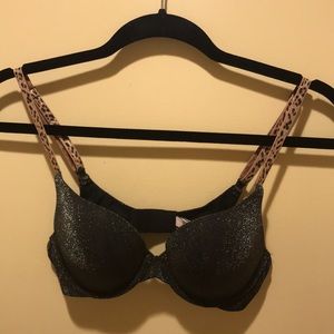 Victoria Secret bra size 32B very sparkly, has leopard print straps. Brand new.